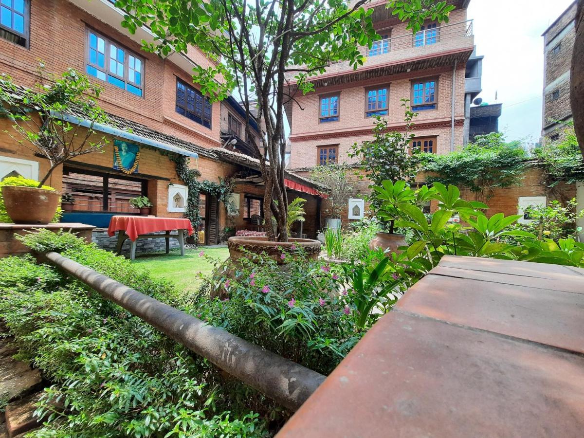 بهاكتابور Pradhan House - Home Stay With Garden المظهر الخارجي الصورة