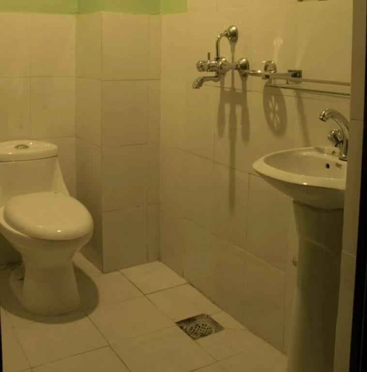 بهاكتابور Pradhan House - Home Stay With Garden الغرفة الصورة