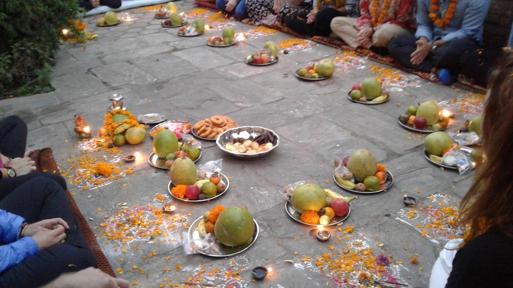 بهاكتابور Pradhan House - Home Stay With Garden المظهر الخارجي الصورة